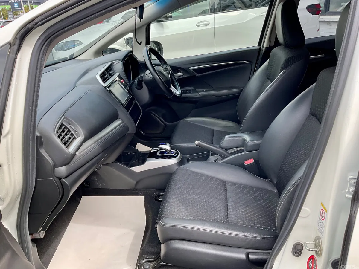 Honda Fit Hatchback, Petrol Hybrid, 2015, White