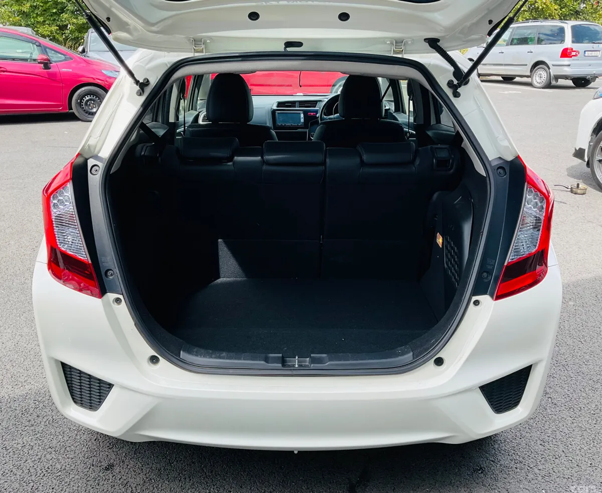 Honda Fit Hatchback, Petrol Hybrid, 2015, White