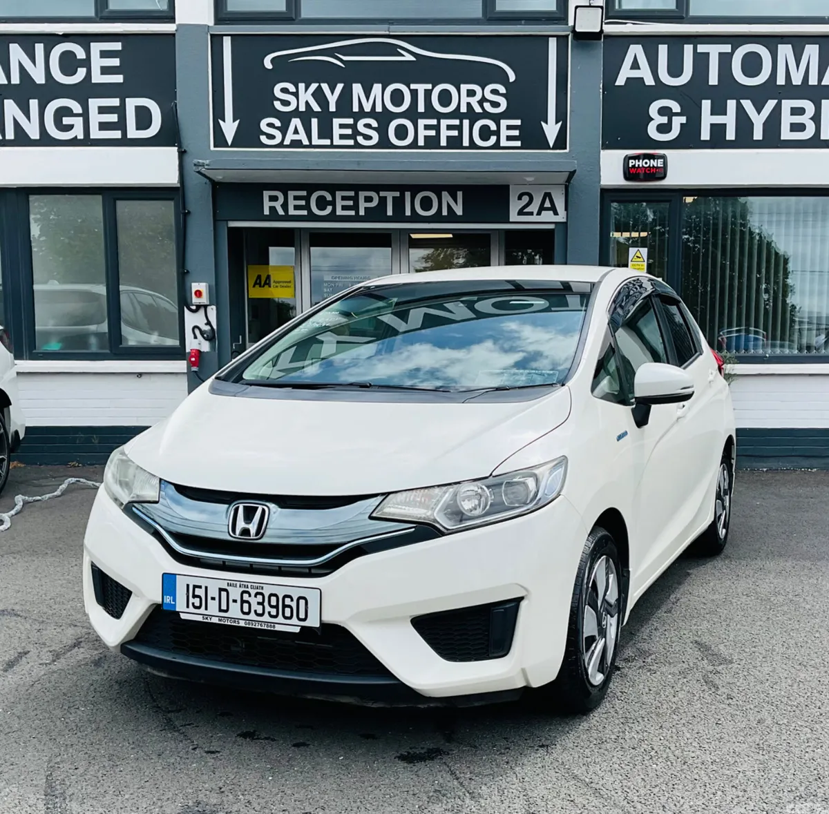 Honda Fit Hatchback, Petrol Hybrid, 2015, White