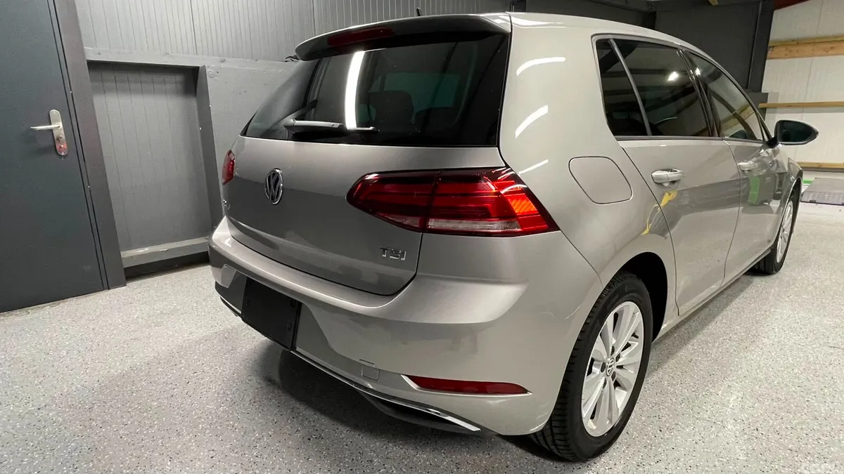 Volkswagen Golf Hatchback, Petrol, 2017, Silver