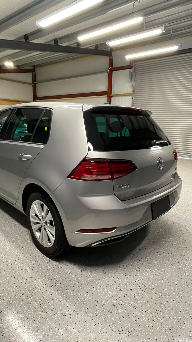 Volkswagen Golf Hatchback, Petrol, 2017, Silver