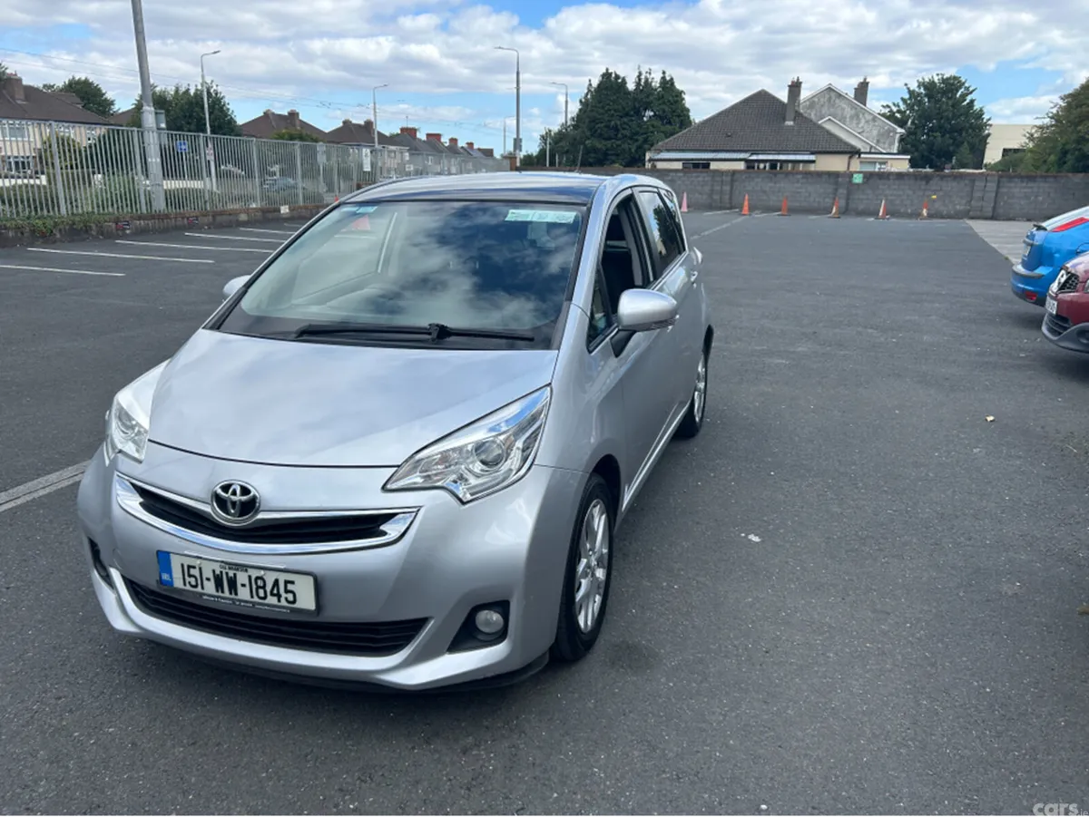 Toyota Verso-S MPV, Petrol, 2015, Silver