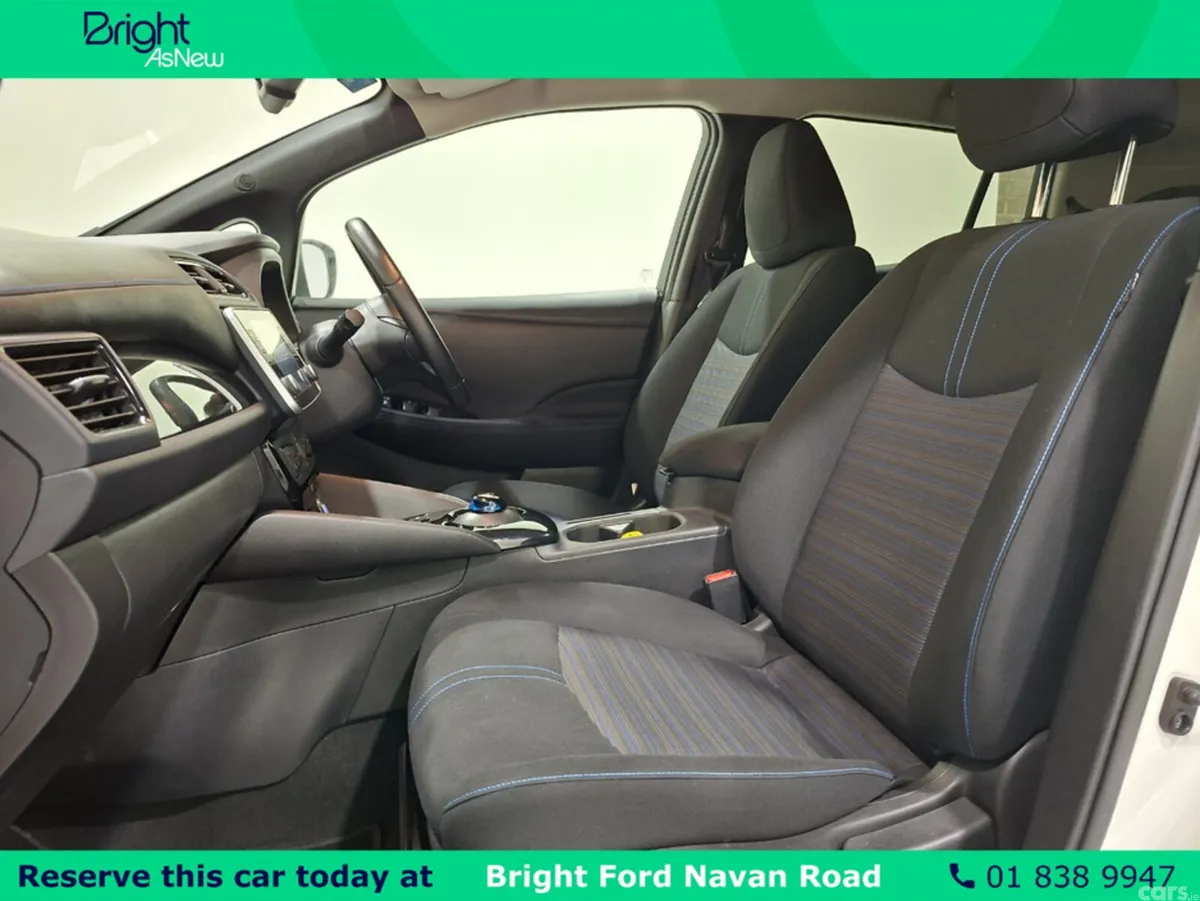 Nissan Leaf Hatchback, Electric, 2025, White