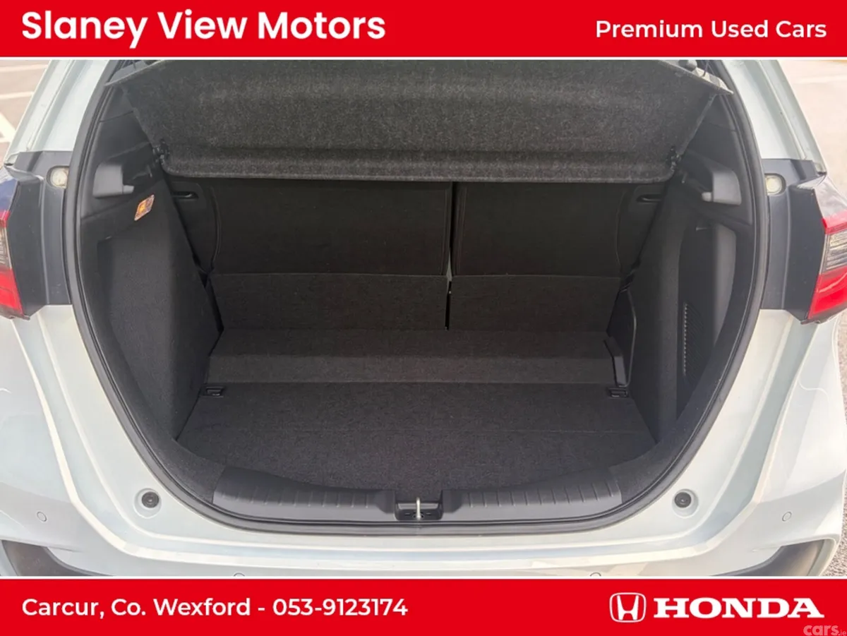 Honda Jazz Hatchback, Petrol Hybrid, 2025, White