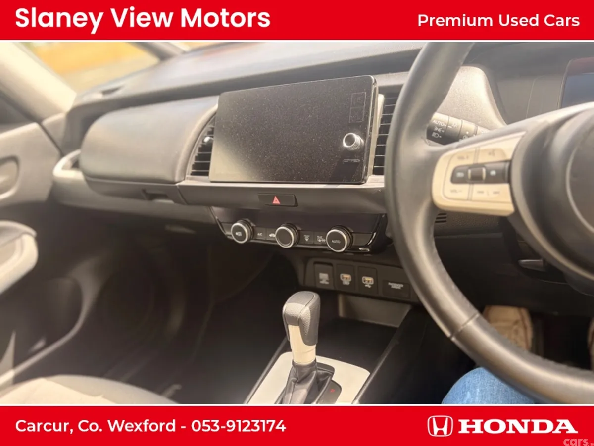 Honda Jazz Hatchback, Petrol Hybrid, 2025, White