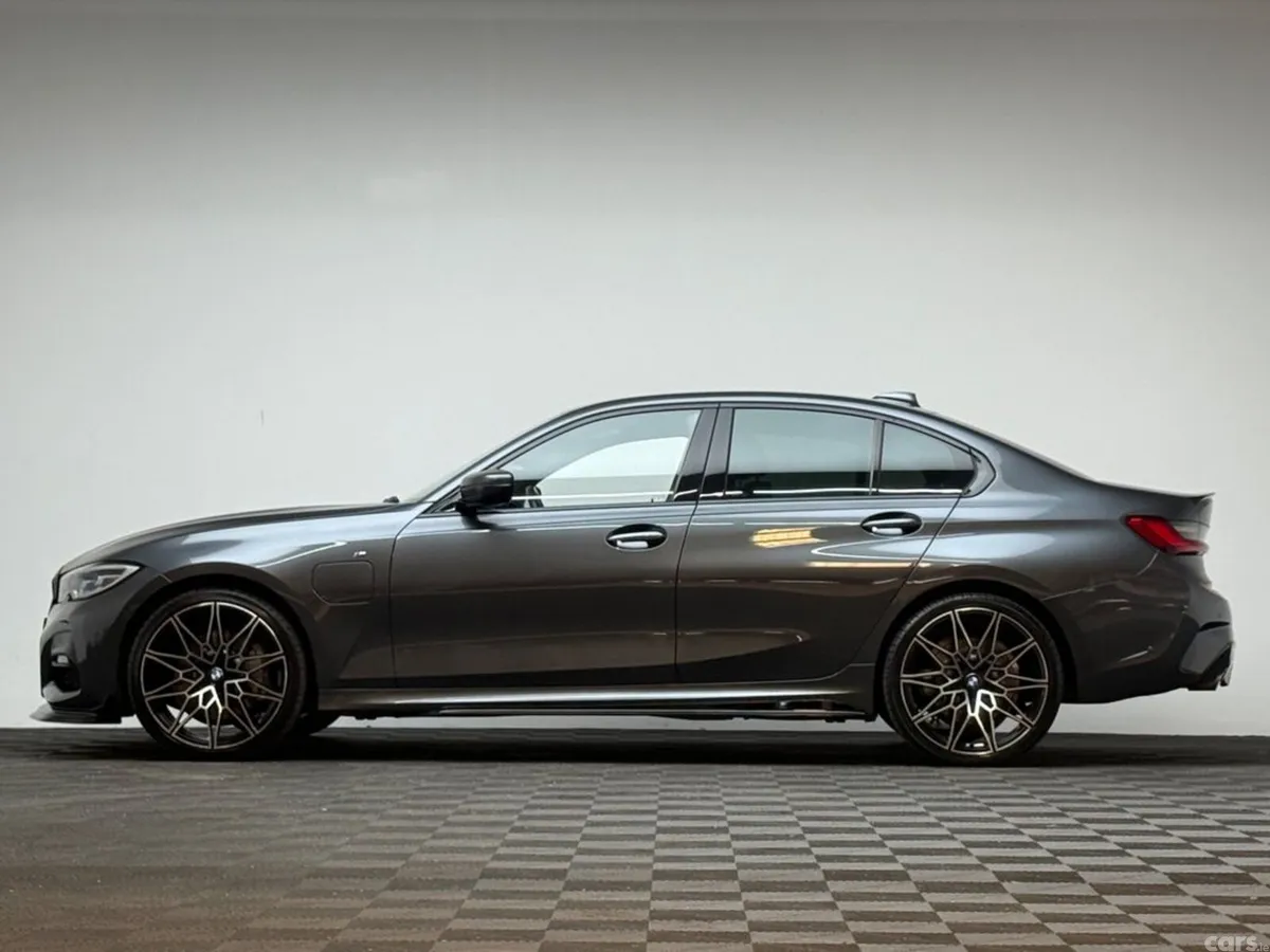 BMW 3-Series Saloon, Petrol Plug-in Hybrid, 2021, Grey