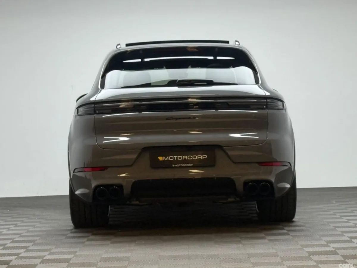 Porsche Cayenne SUV, Petrol Plug-in Hybrid, 2026, Grey