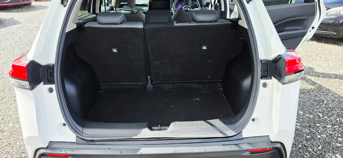 Nissan Note Hatchback, Petrol, 2022, White