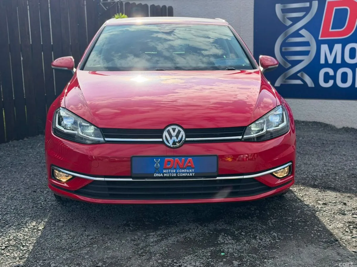 Volkswagen Golf Hatchback, Petrol, 2018, Red