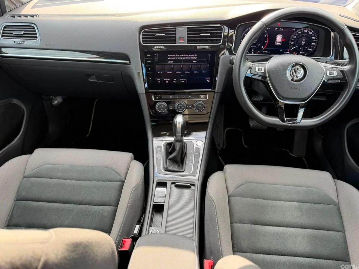 Volkswagen Golf Hatchback, Petrol, 2018, Red