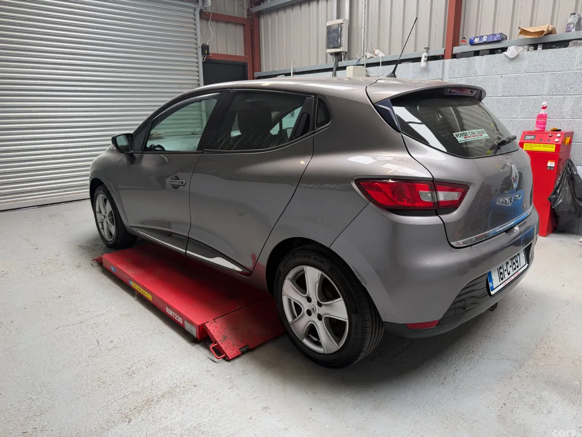 Renault Clio Hatchback, Petrol, 2016, Grey