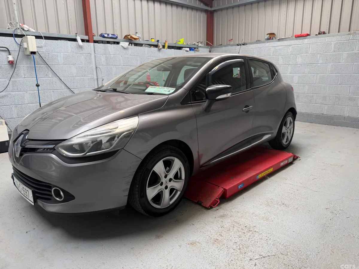Renault Clio Hatchback, Petrol, 2016, Grey