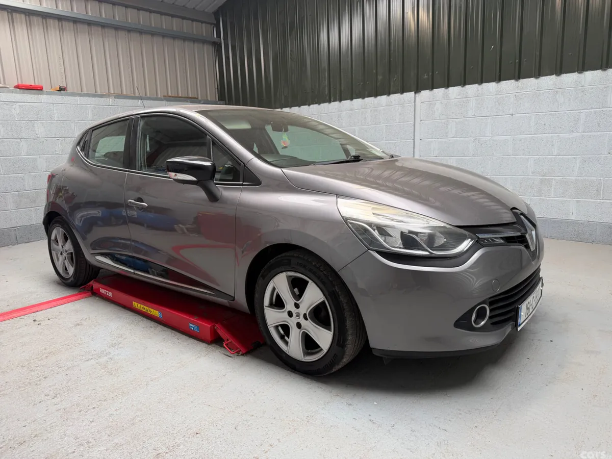 Renault Clio Hatchback, Petrol, 2016, Grey