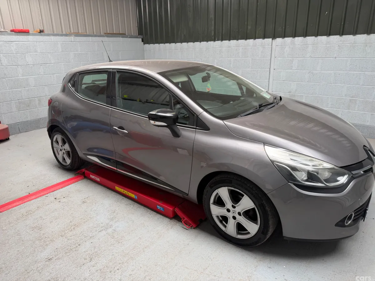 Renault Clio Hatchback, Petrol, 2016, Grey