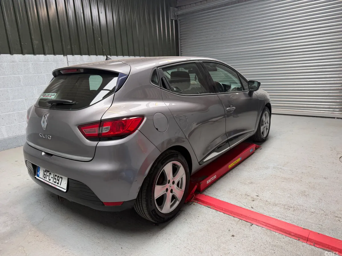 Renault Clio Hatchback, Petrol, 2016, Grey