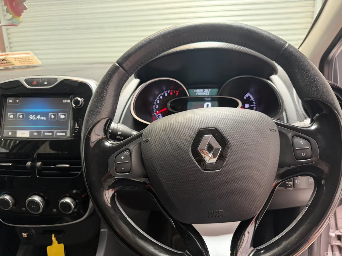 Renault Clio Hatchback, Petrol, 2016, Grey