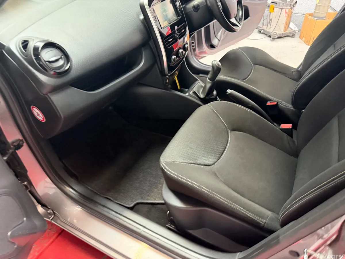 Renault Clio Hatchback, Petrol, 2016, Grey