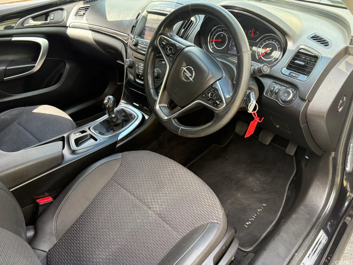Opel Insignia Saloon, Petrol, 2015, Black
