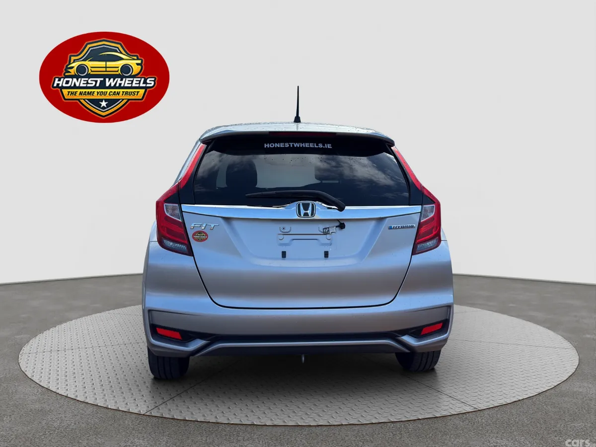 Honda Fit Hatchback, Petrol Hybrid, 2018, Silver