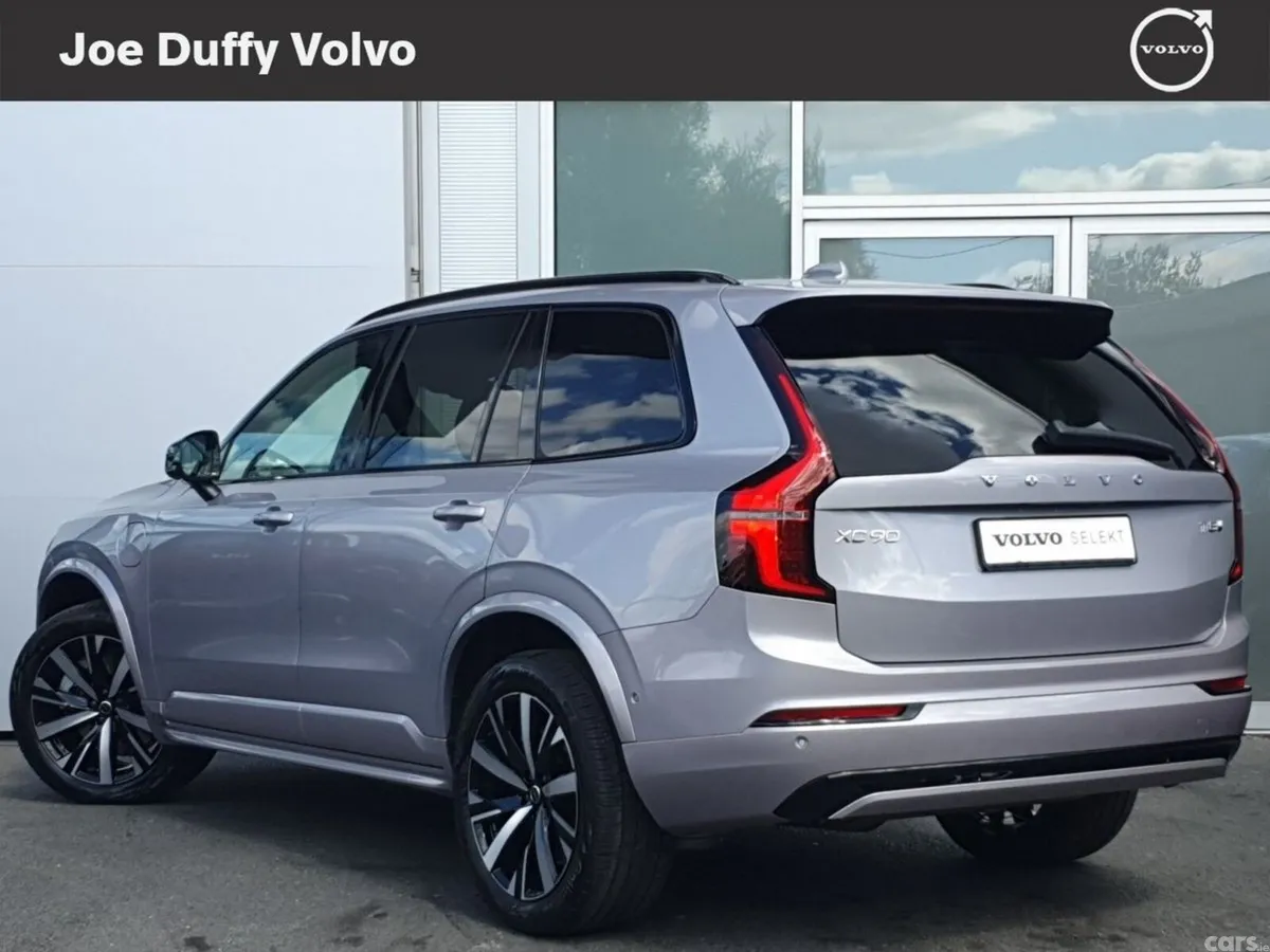 Volvo XC90 SUV, Petrol Plug-in Hybrid, 2026, Silver