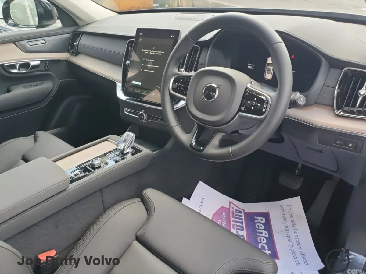 Volvo XC90 SUV, Petrol Plug-in Hybrid, 2026, Silver