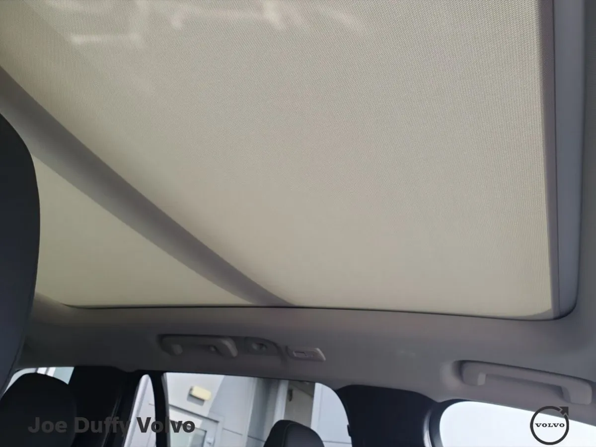 Volvo XC90 SUV, Petrol Plug-in Hybrid, 2026, Silver
