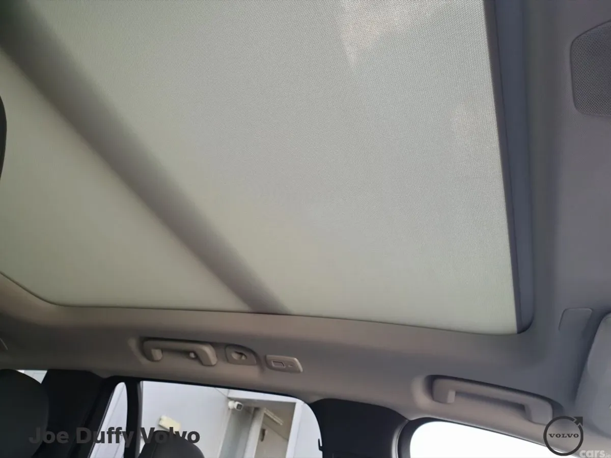 Volvo XC90 SUV, Petrol Plug-in Hybrid, 2026, Blue