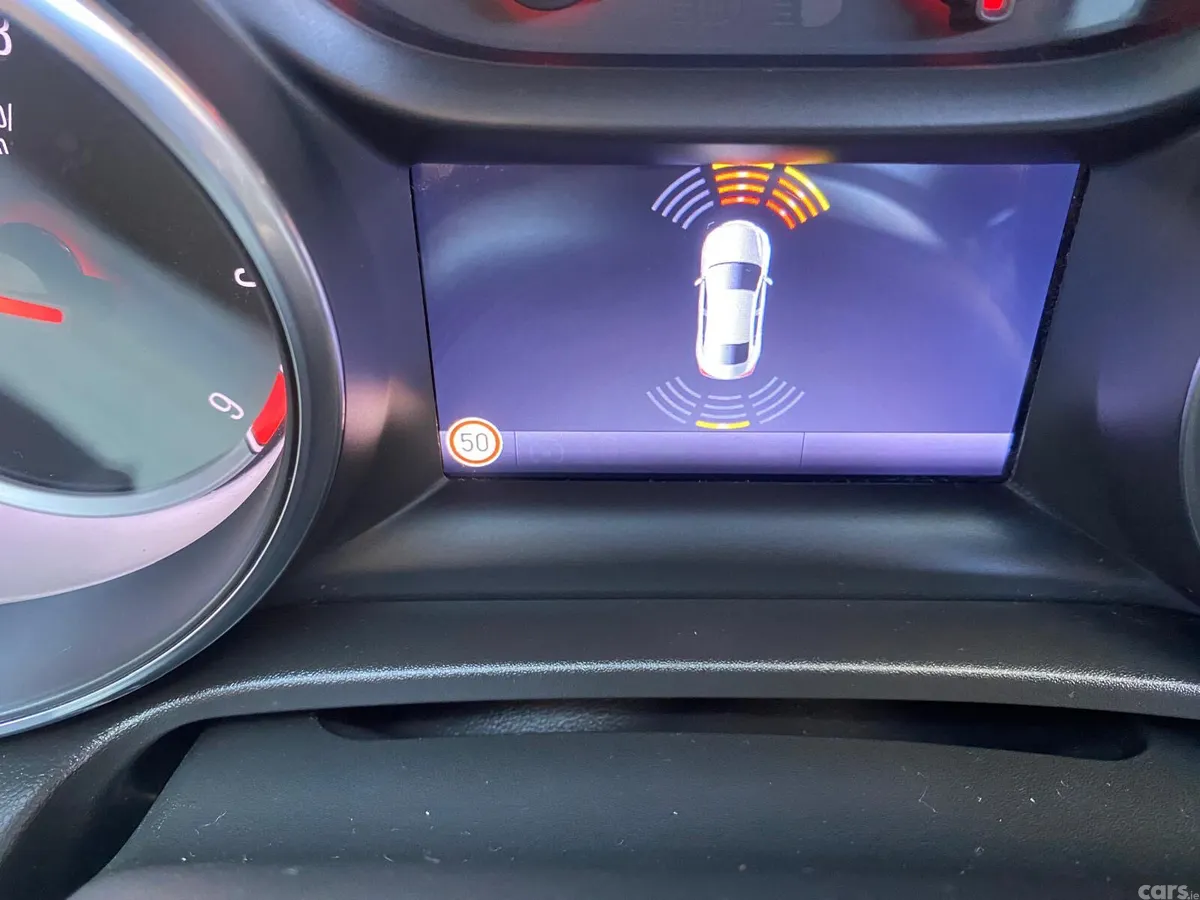 Opel Insignia Hatchback, Diesel, 2018, Blue