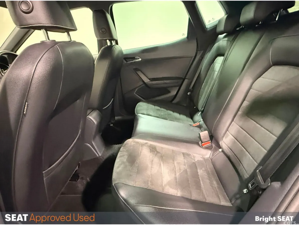 SEAT Arona Hatchback, Petrol, 2021, Grey