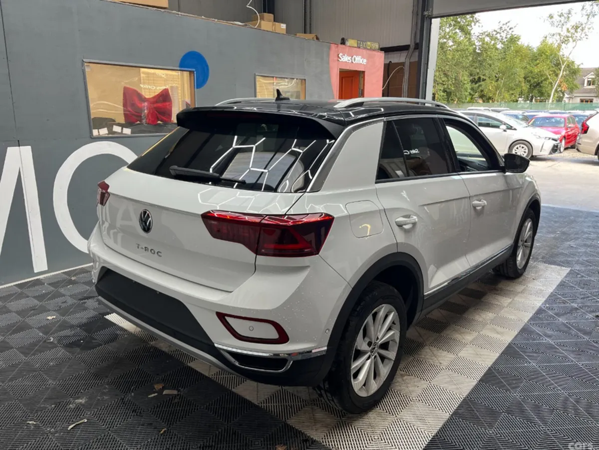 Volkswagen T-Roc SUV, Diesel, 2023, White