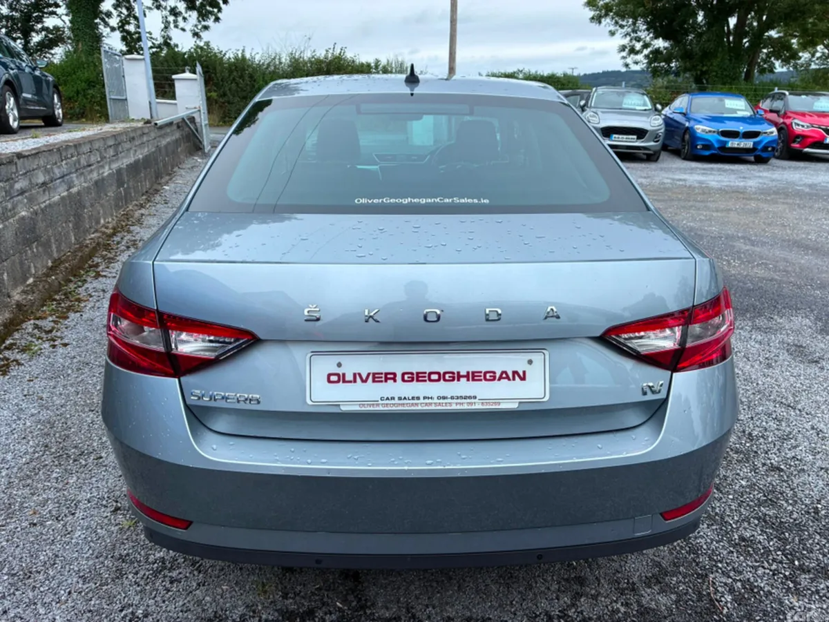 Skoda Superb Hatchback, Petrol Plug-in Hybrid, 2020, Grey