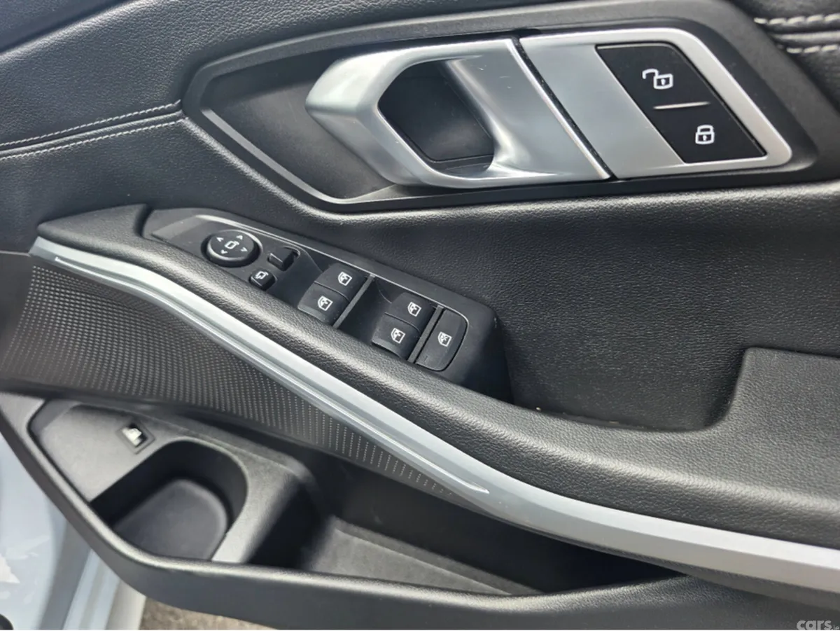 BMW 3-Series Saloon, Petrol Plug-in Hybrid, 2023, Grey