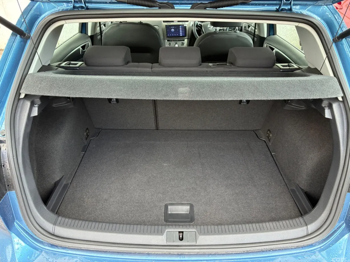 Volkswagen Golf Hatchback, Petrol, 2015, Blue