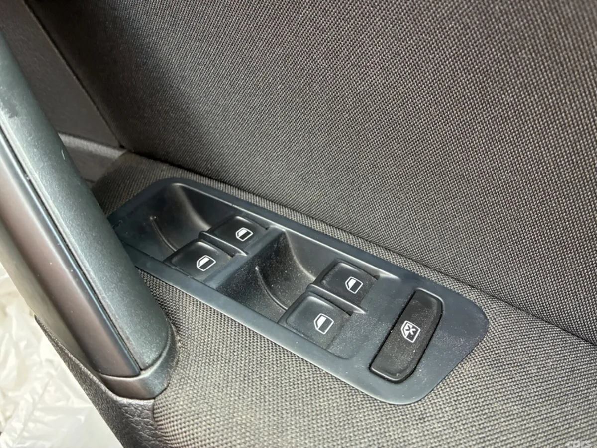 Volkswagen Golf Hatchback, Petrol, 2015, Blue