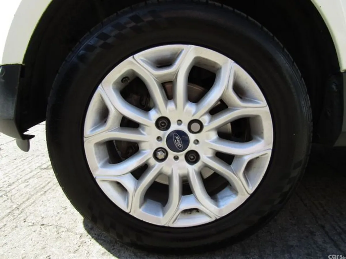 Ford EcoSport Hatchback, Diesel, 2015, White