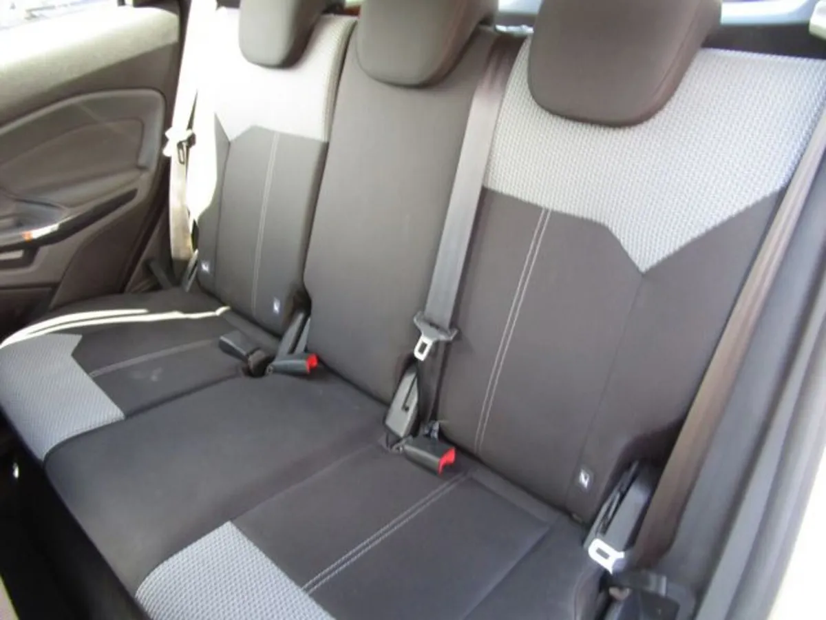 Ford EcoSport Hatchback, Diesel, 2015, White