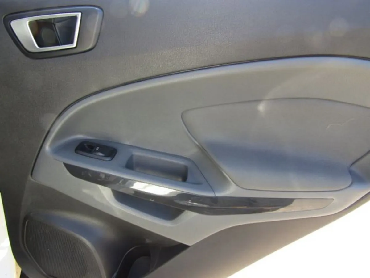 Ford EcoSport Hatchback, Diesel, 2015, White