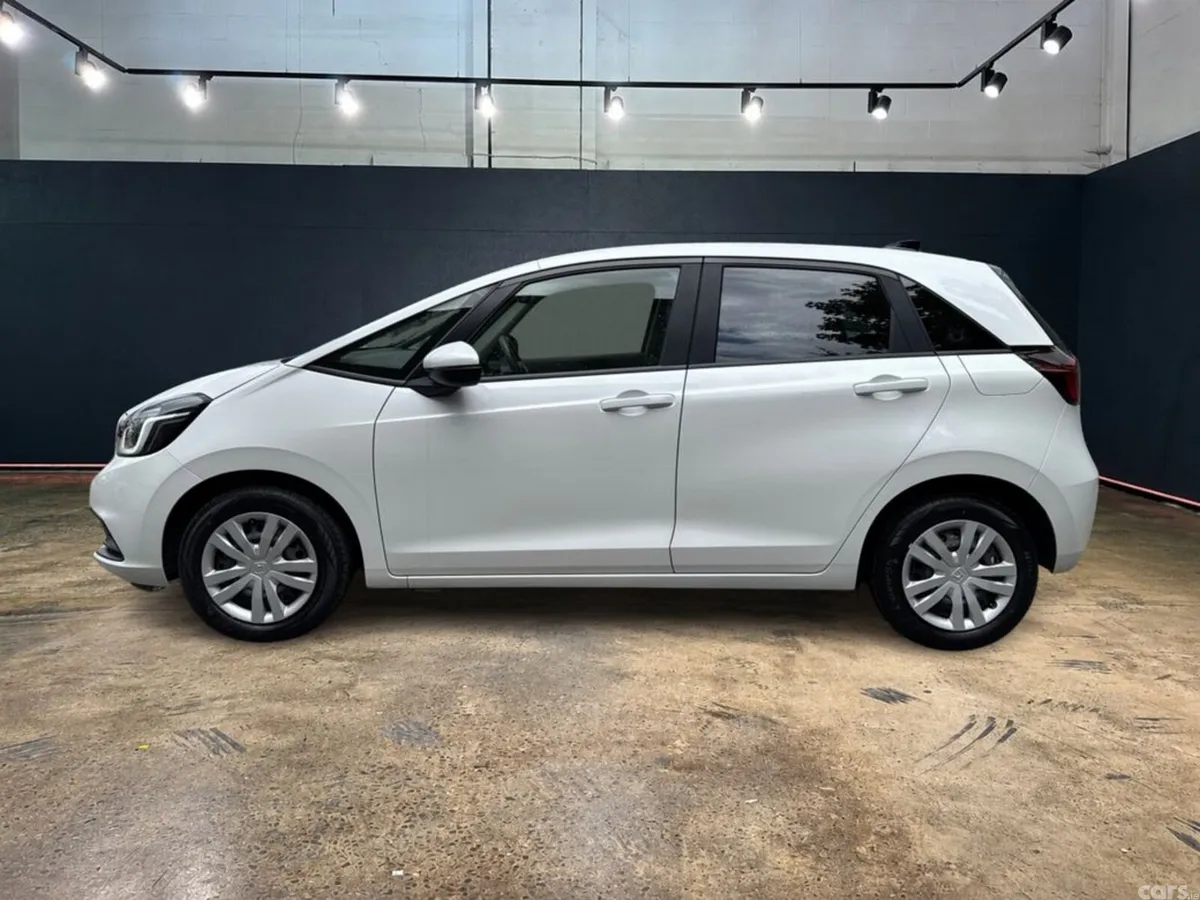 Honda Fit Hatchback, Petrol Hybrid, 2023, White