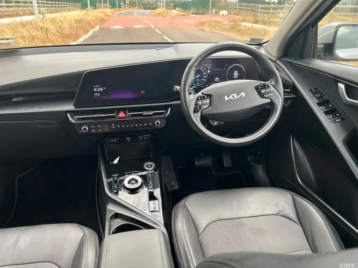 Kia e-Niro Hatchback, Electric, 2023, Grey