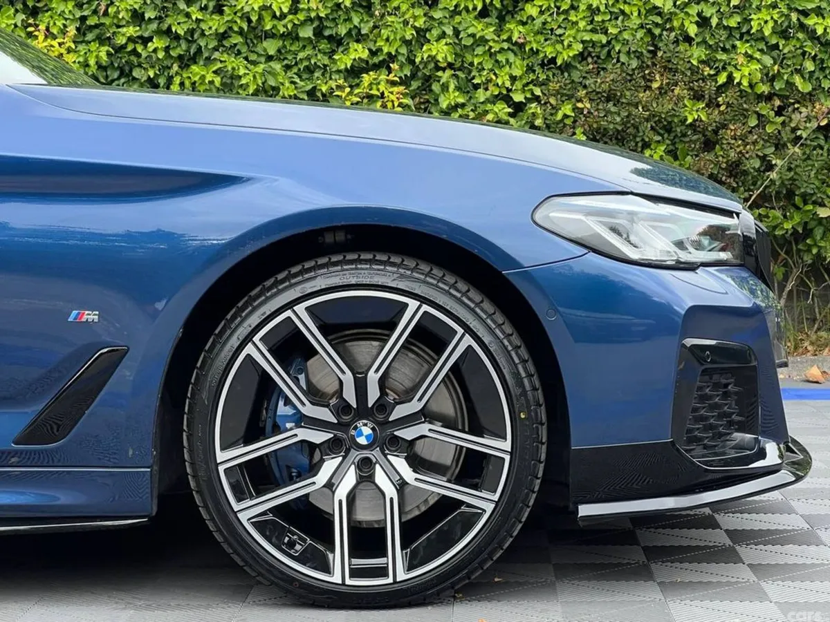 BMW 5-Series Saloon, Petrol Plug-in Hybrid, 2021, Blue