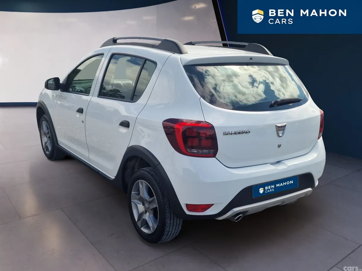 Dacia Sandero Stepway Hatchback, Diesel, 2020, White