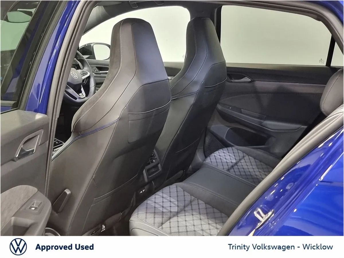 Volkswagen Golf Estate, Diesel, 2026, Blue