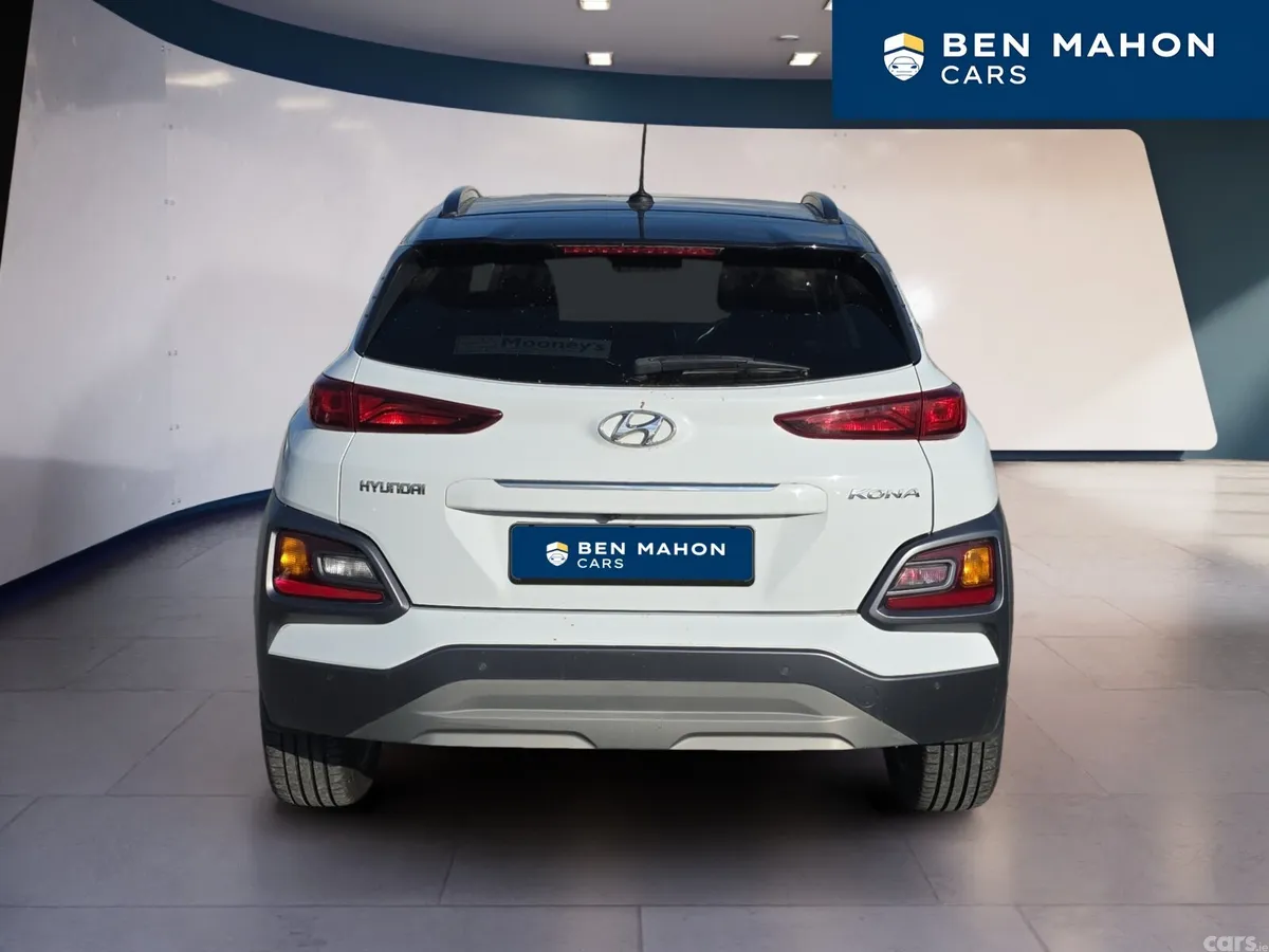 Hyundai KONA MPV, Petrol, 2019, White