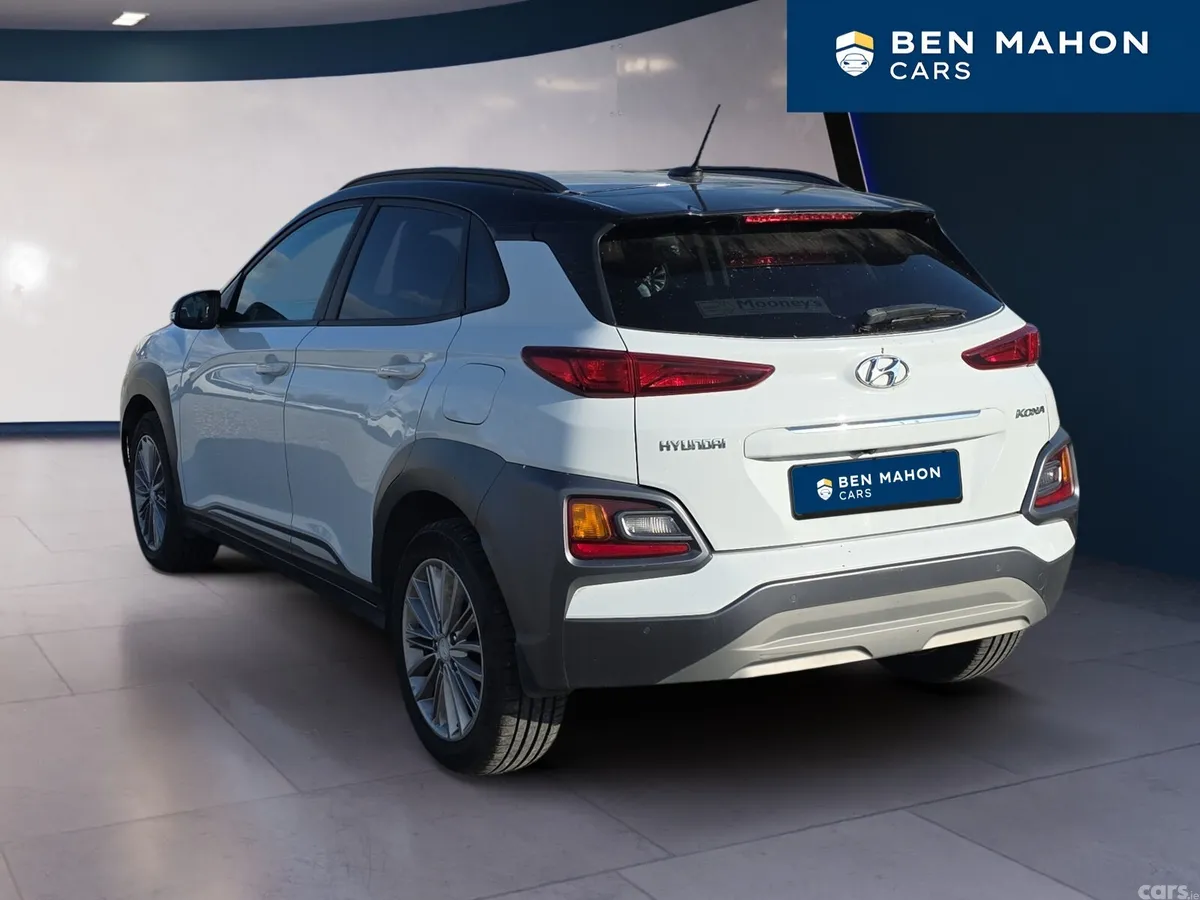 Hyundai KONA MPV, Petrol, 2019, White