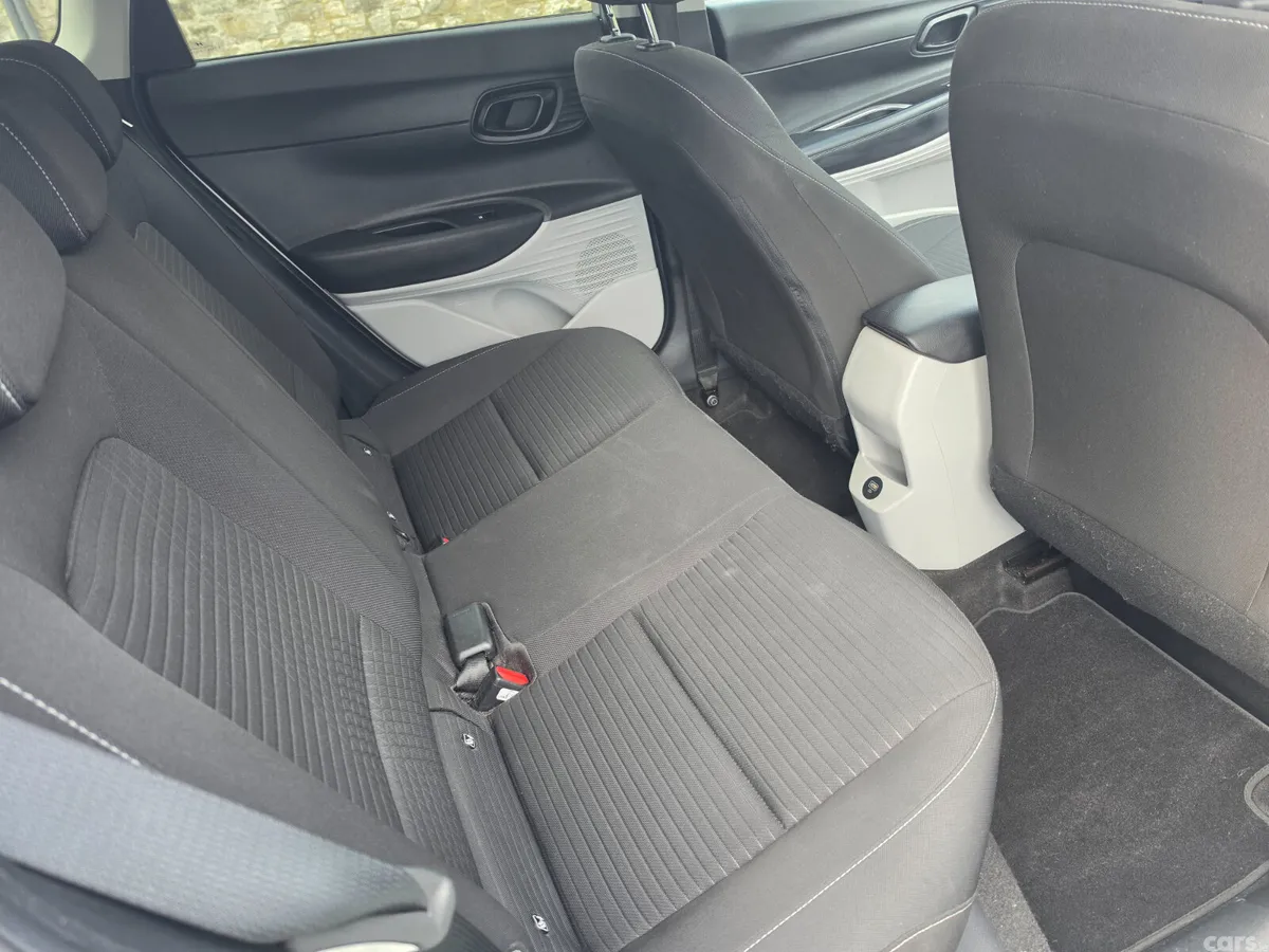 Hyundai i20 Hatchback, Petrol, 2021, Grey