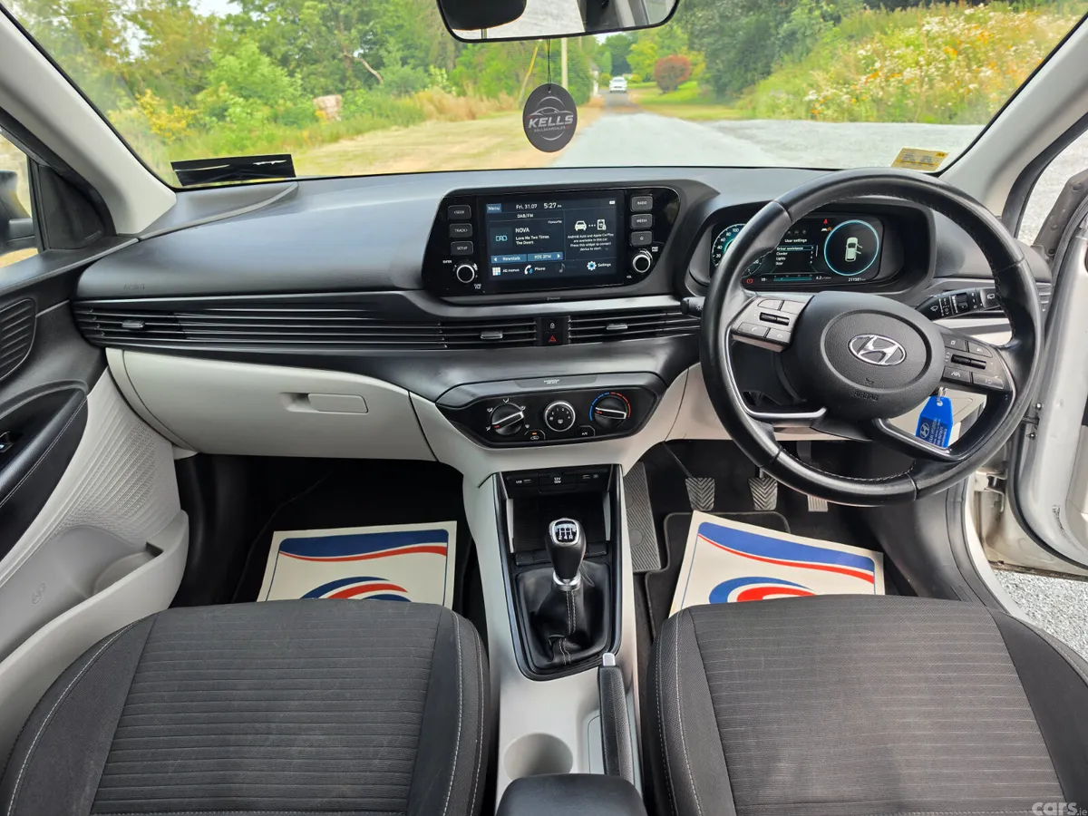 Hyundai i20 Hatchback, Petrol, 2021, Grey