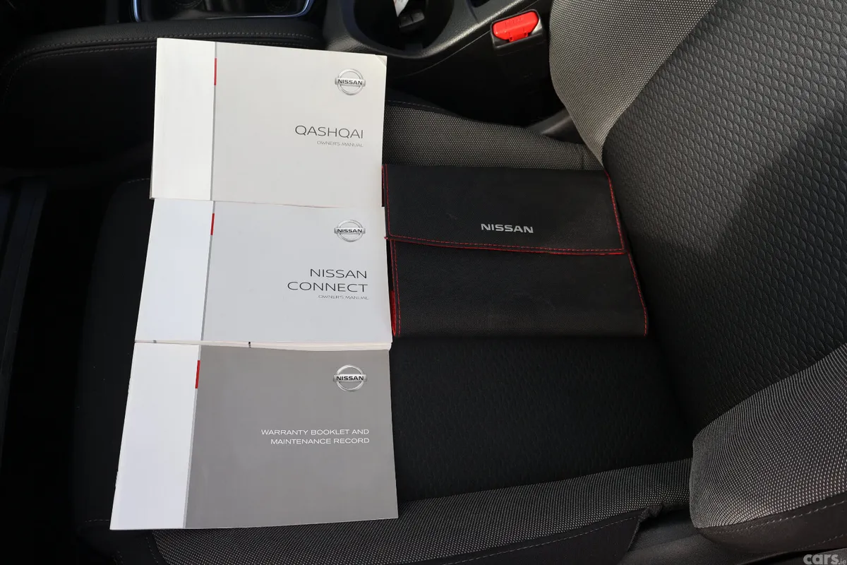 Nissan Qashqai MPV, Diesel, 2020, Grey