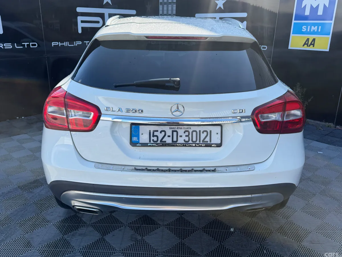 Mercedes-Benz GLA SUV, Diesel, 2015, White