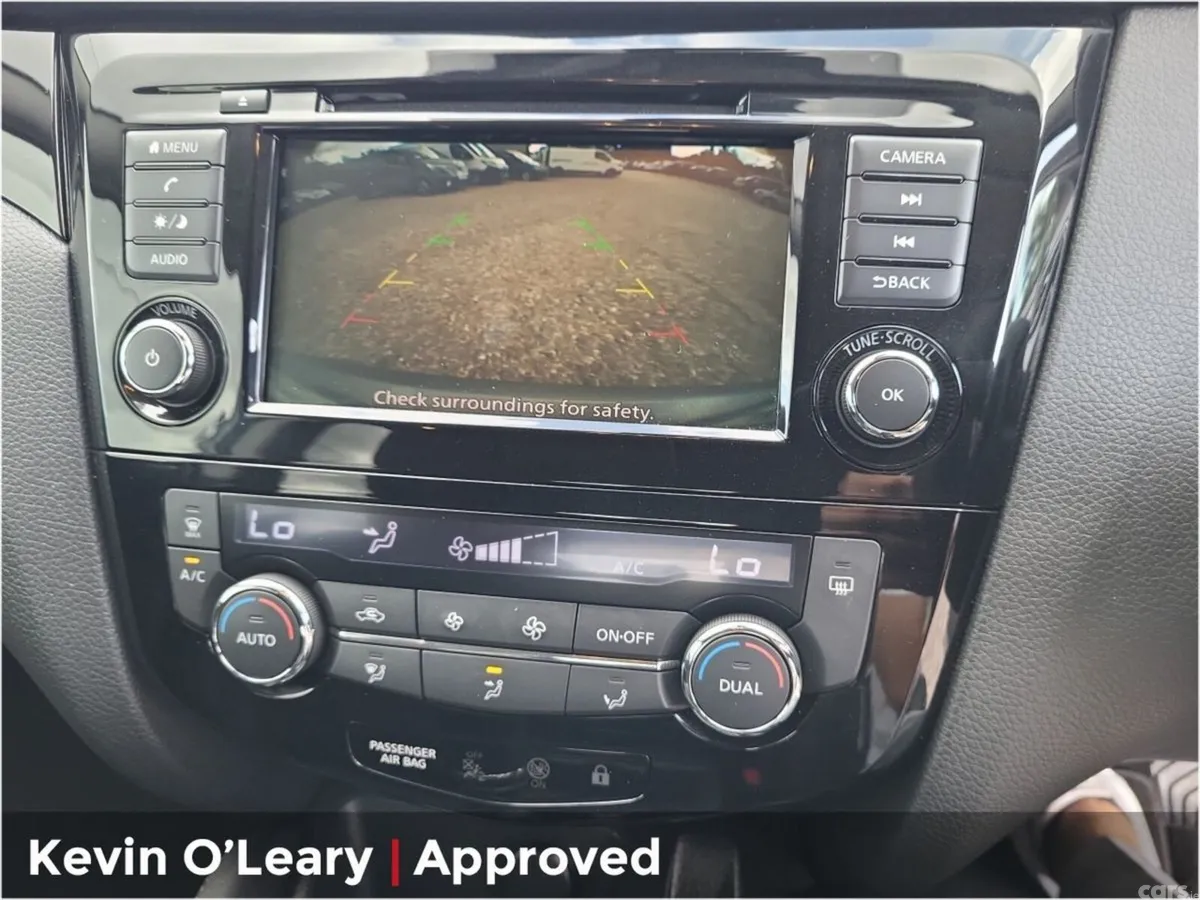 Nissan Qashqai MPV, Petrol, 2021, Grey