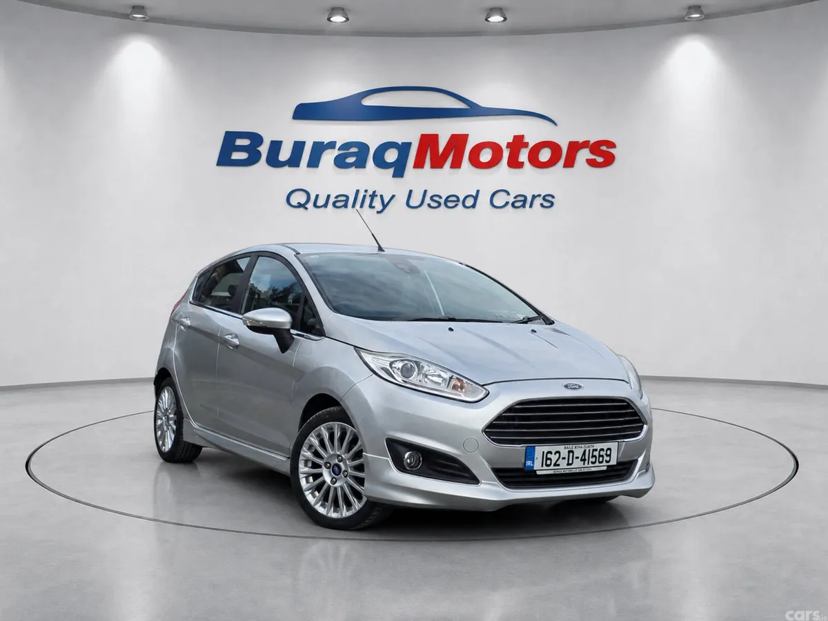 Ford Fiesta Hatchback, Petrol, 2016, Silver